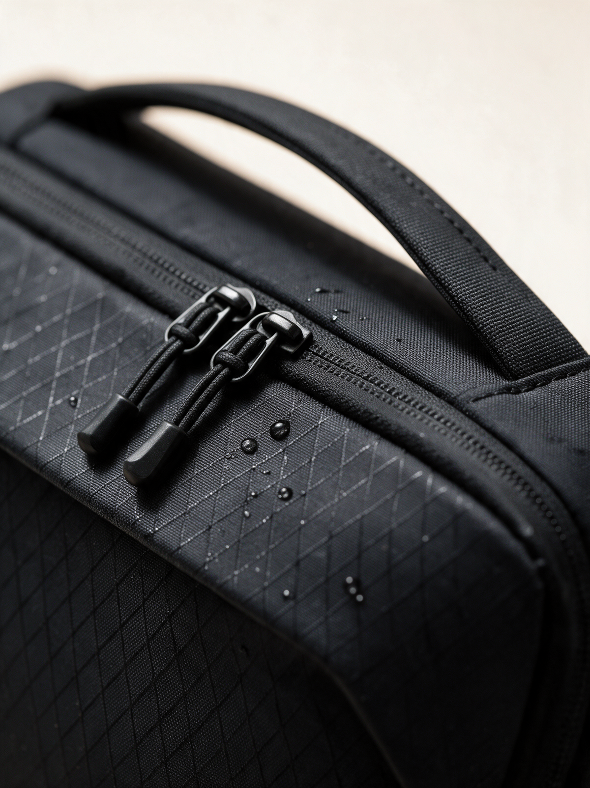 ELEROI Shield Crossbody